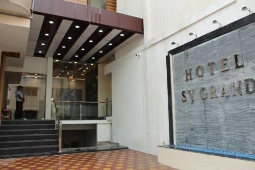 Hotel S V Grand Varanasi Exteriör bild